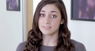 Click on video demonstrate about Hair styling - beachy waves