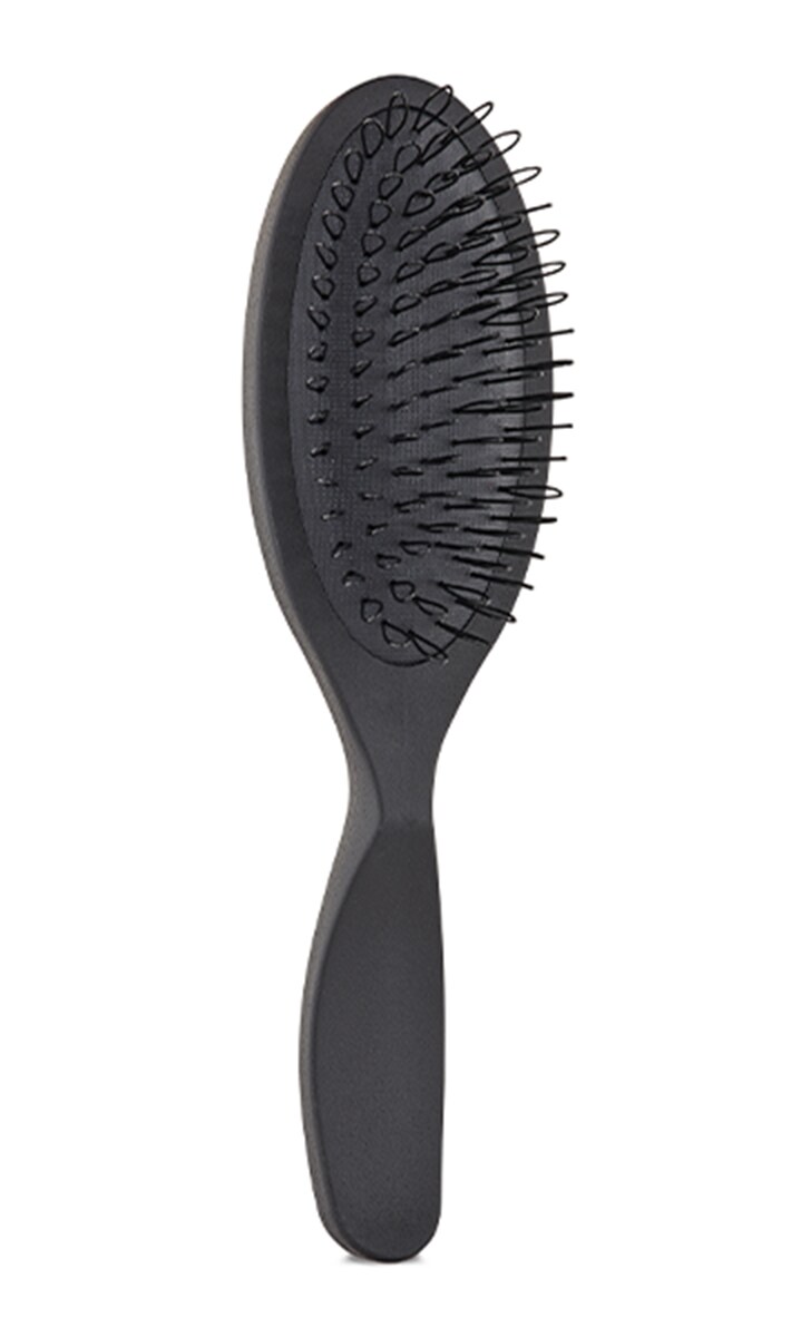 pramāsana<span class="trade">&trade;</span> exfoliating scalp brush